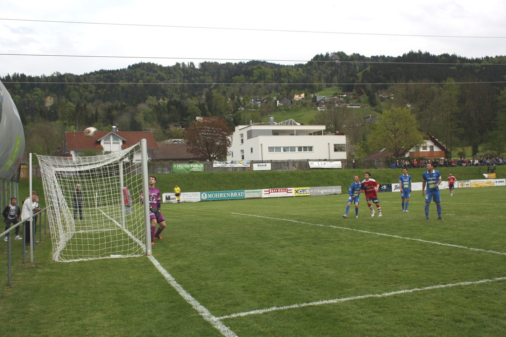 Fu__ball SVL Sieg gegen Nenzing 30-04-2016 _16_.JPG