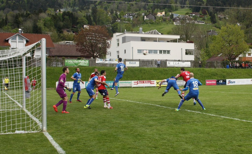 Fu__ball SVL Sieg gegen Nenzing 30-04-2016 _17_.JPG