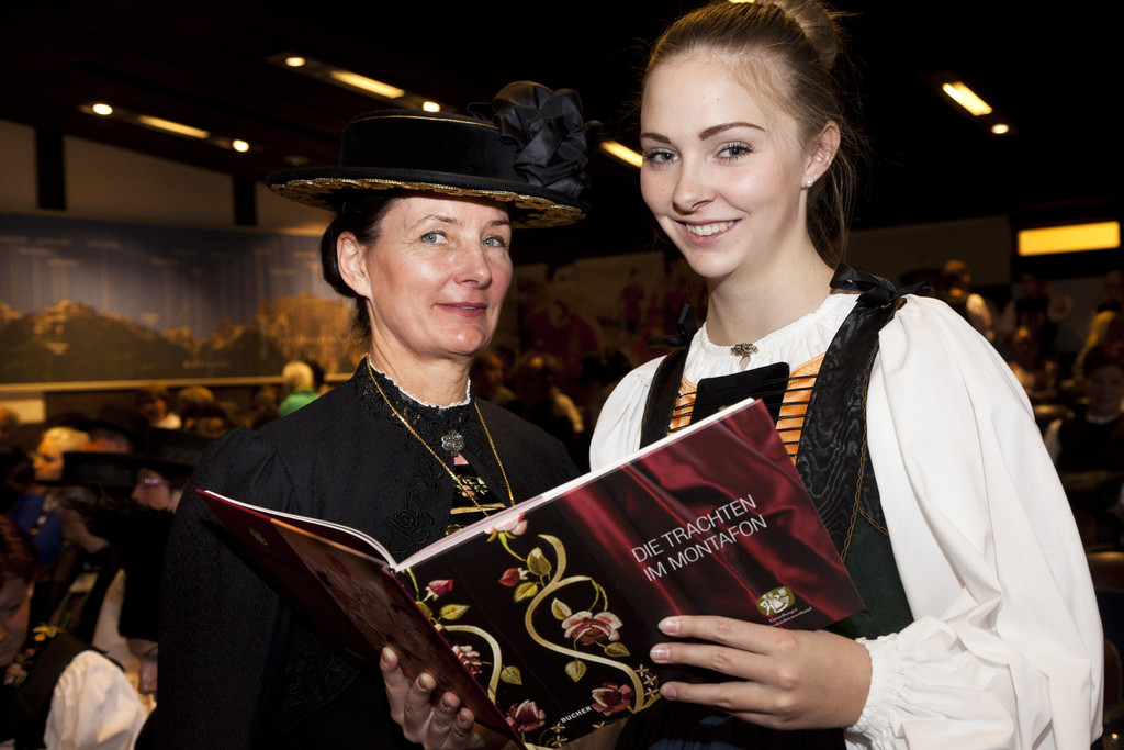 03_Trachtenbuch Montafon _c_ Diemtar Mathis.JPG