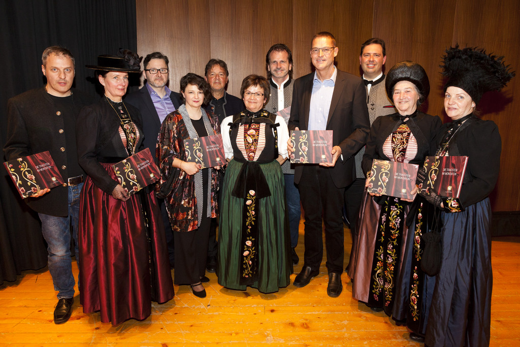 04_Trachtenbuch Montafon _c_ Diemtar Mathis.JPG