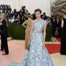 Schaulaufen der Stars bei Mode-Gala "Met Ball" in New York