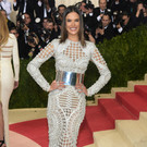 2016_Metropolitan_Museum_of_Art_Costume_Institute_Benefit_Gala_5.jpg