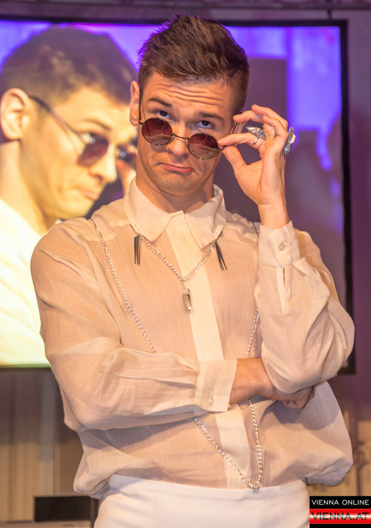 9_ Diversty Ball - 30_04_2016-88.jpg