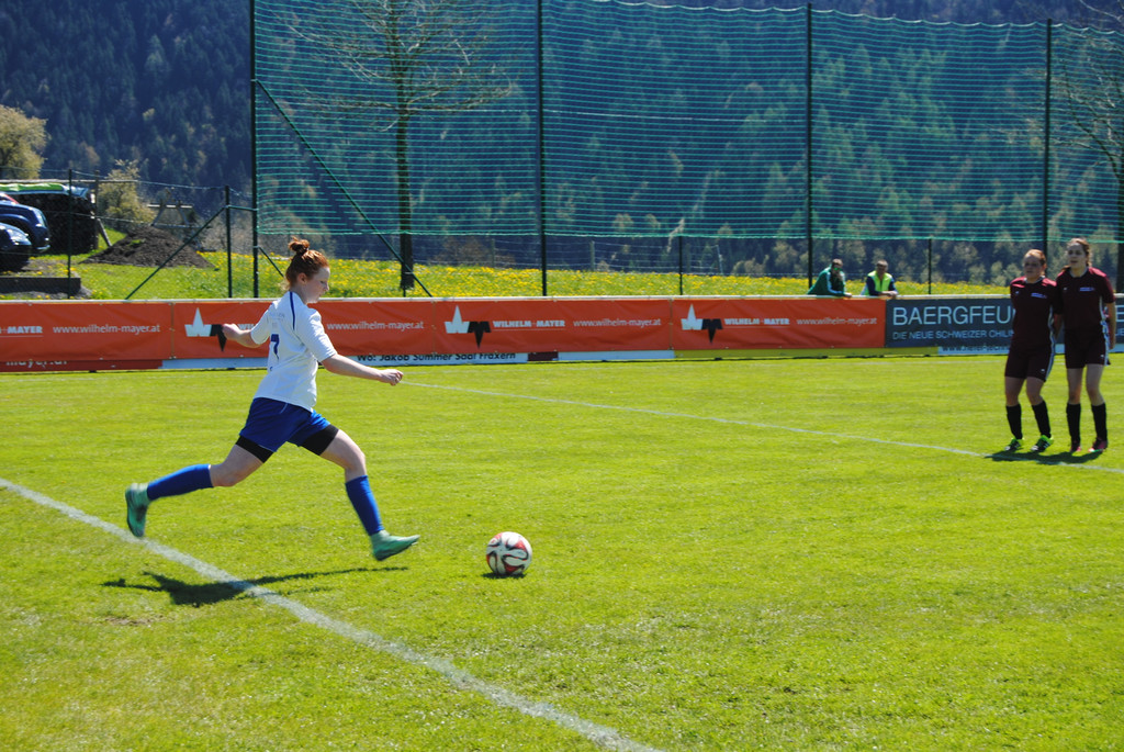 1C Freistoss ins Tor.jpg