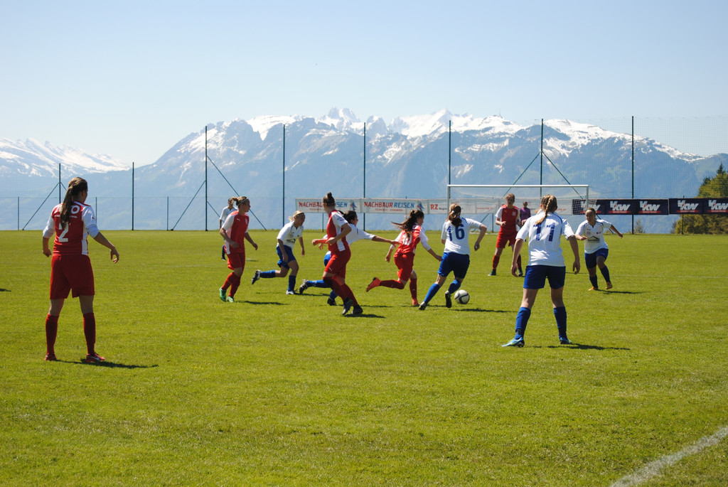 Eins Crowd Control.jpg