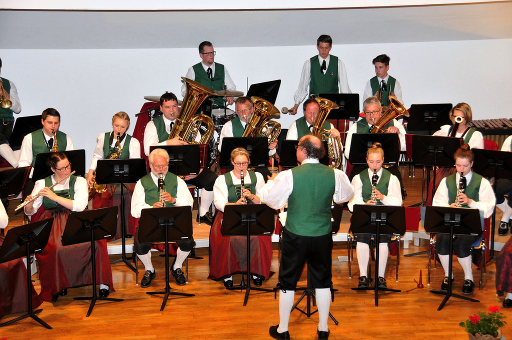 B__rgermusikverein_in_neuem_Gewand.jpg