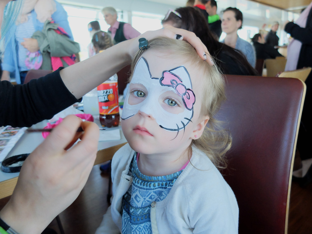 geschminktes Ma__dchen.JPG