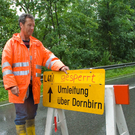 Lustenau/Senderstraße: Einsatzkräfte bergen Fahrzeuge