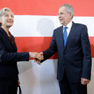 Griss wählt Van der Bellen
