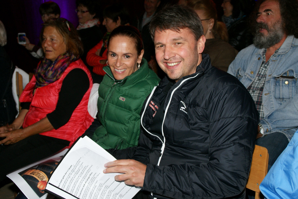 Beate und Kurt Fischer sangen kr__ftig mit.JPG