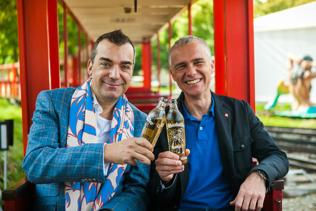 Almdudler Liliputbahn_01.jpg