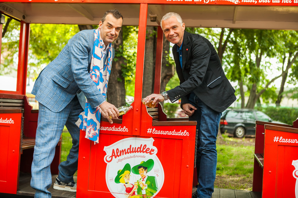 Almdudler Liliputbahn_02.jpg