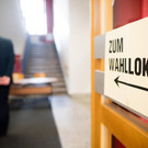 Hofer und Van der Bellen bei der Stimmabgabe