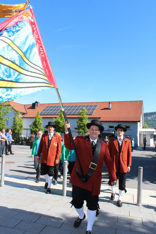 Fahnenweihe 2.jpg