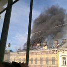 Dachbrand in Alsergrund: Bilder brennenden Hauses