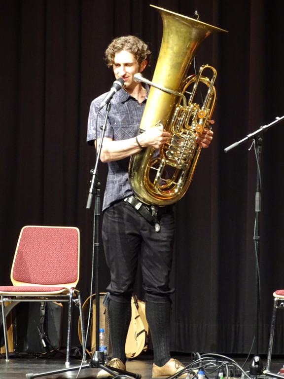 201.JPG