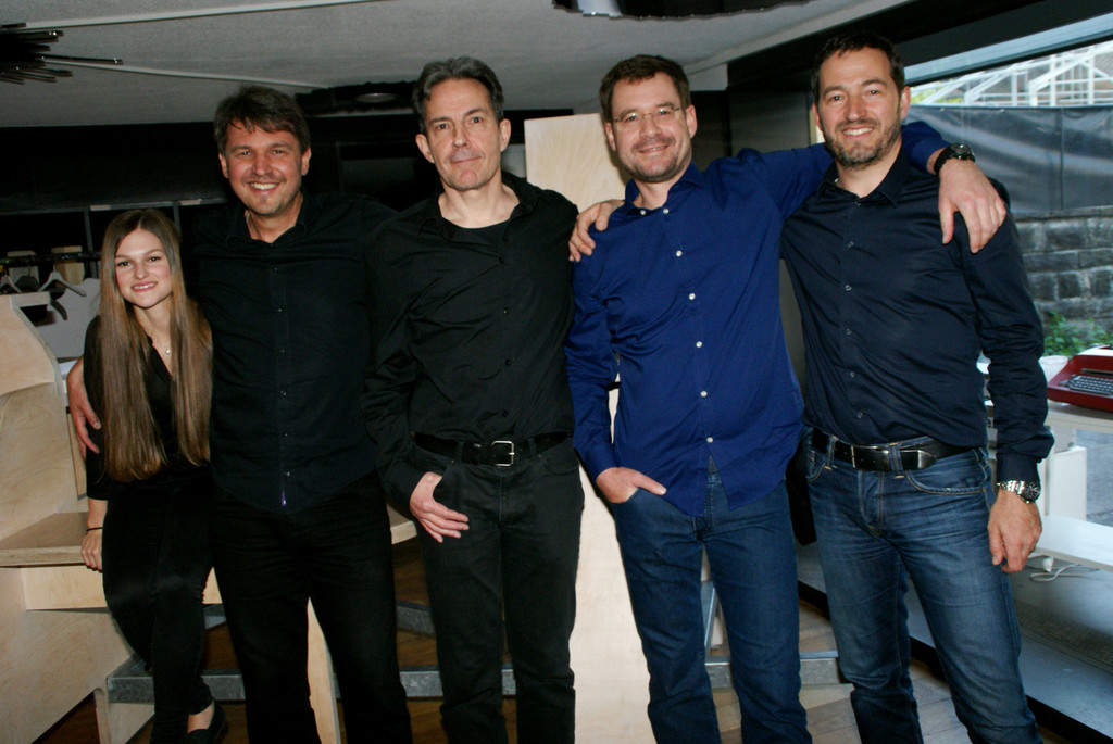 Lena F__Cello__ Kurt Fischer _Keyboard_ Gesang__ Christian Hilbe_Gitarre__ Wolfgang H__mmerle _Bass__ Pit Martinelli _Drums_.JPG