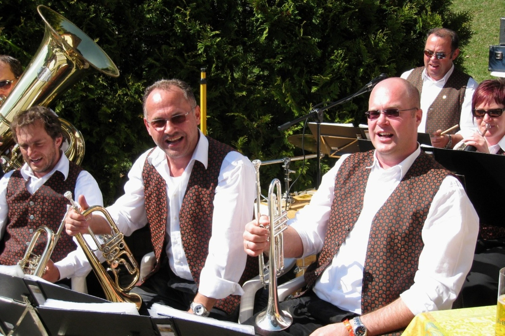 Lochauer Bierblosn in Aktion 2010 _8__jpg-1277026297