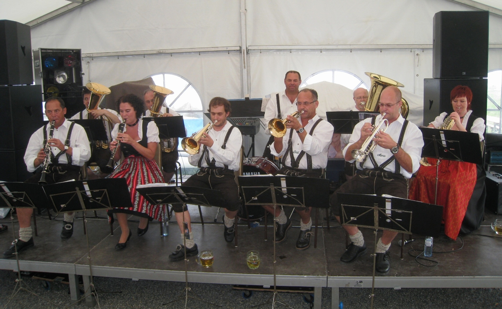 Lochauer Bierblosn in Aktion 2010 _14__jpg-1277026399