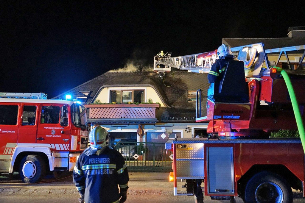 ED01062016_Wohnhausbrand_Wiener Neustadt _5_.jpg
