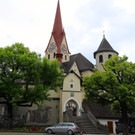Spiel mit Licht und Farbe in der Basilika