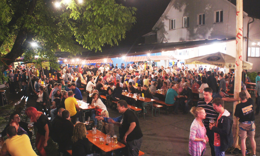 Strassenhock1.jpg