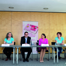 Pressekonferenz Frauenlauf Teilnehmer.jpg