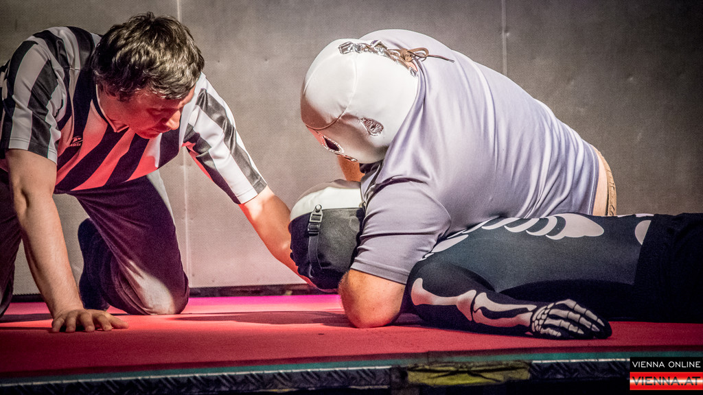 Underground-Wrestling - 05_06_2016-9.jpg