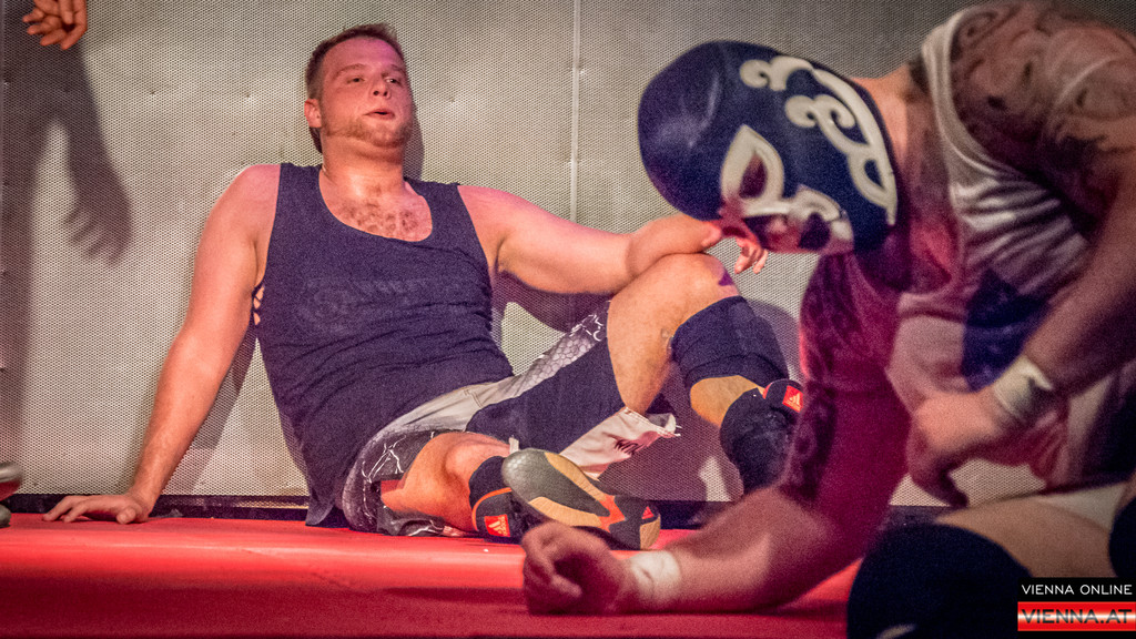 Underground-Wrestling - 05_06_2016-46.jpg