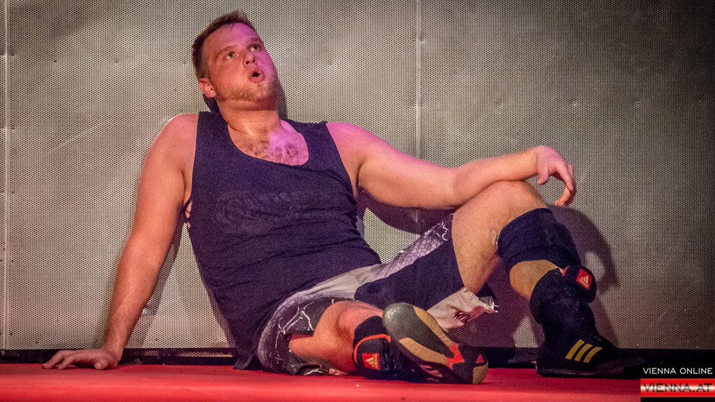 Underground-Wrestling - 05_06_2016-47.jpg