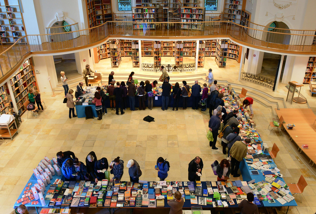VLB_Buecherflohmarkt02.jpg