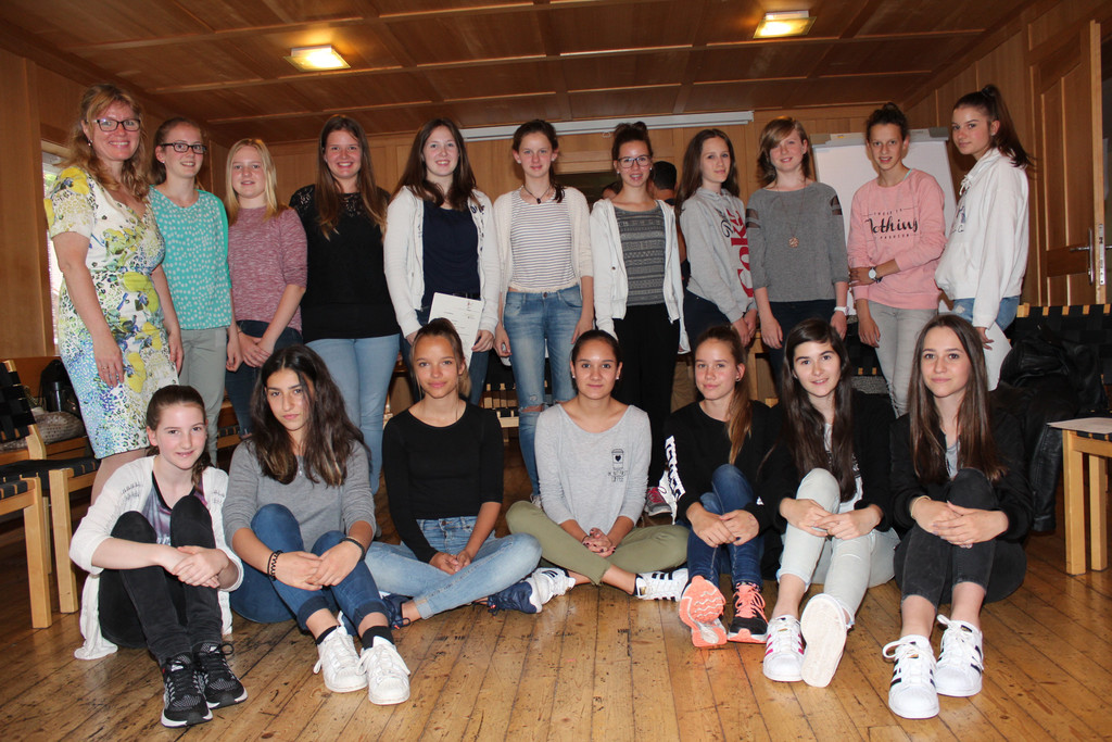 Babysitter Gruppenbild.jpg