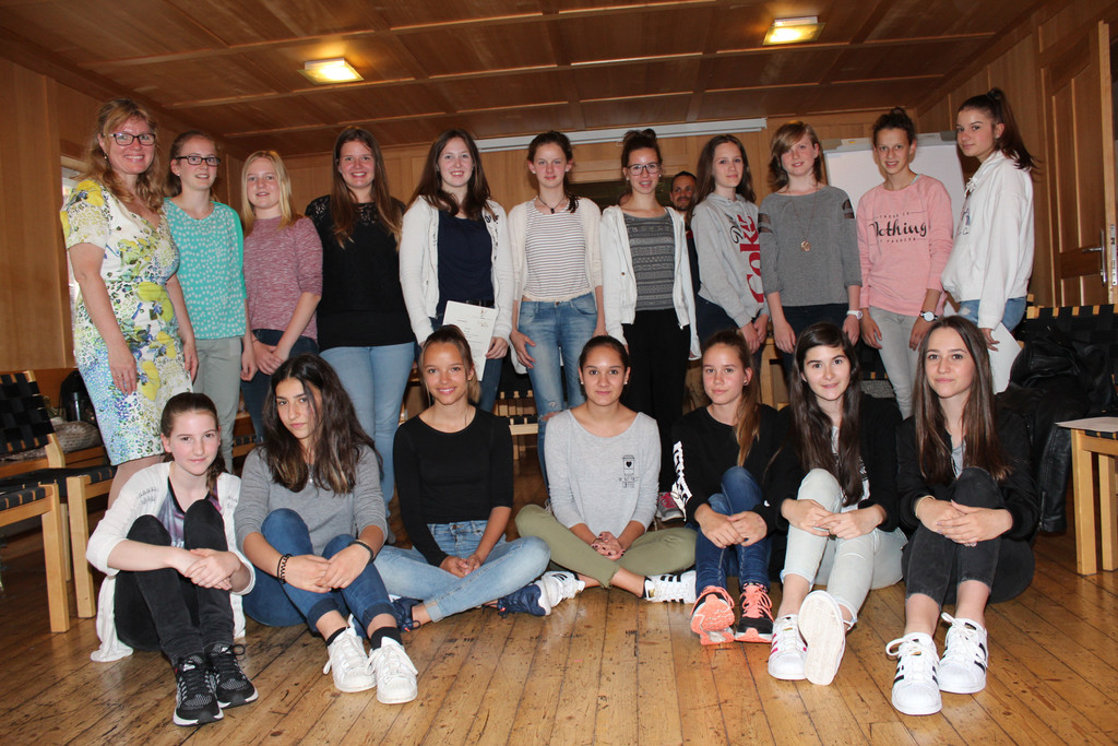 Gruppenbild 2.jpg