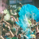 Holi Festival im Messegelände