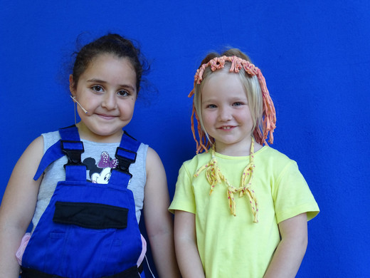 Sahra und Isabel.JPG