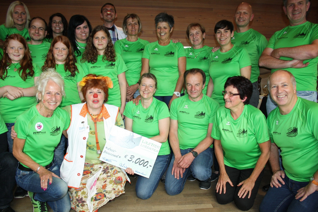 LaufTreff LoufaundHealfa Spenden__bergabe 2016 _6_.JPG