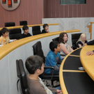 Volksschulkinder aus Brederis zu Besuch im Landhaus in Bregenz