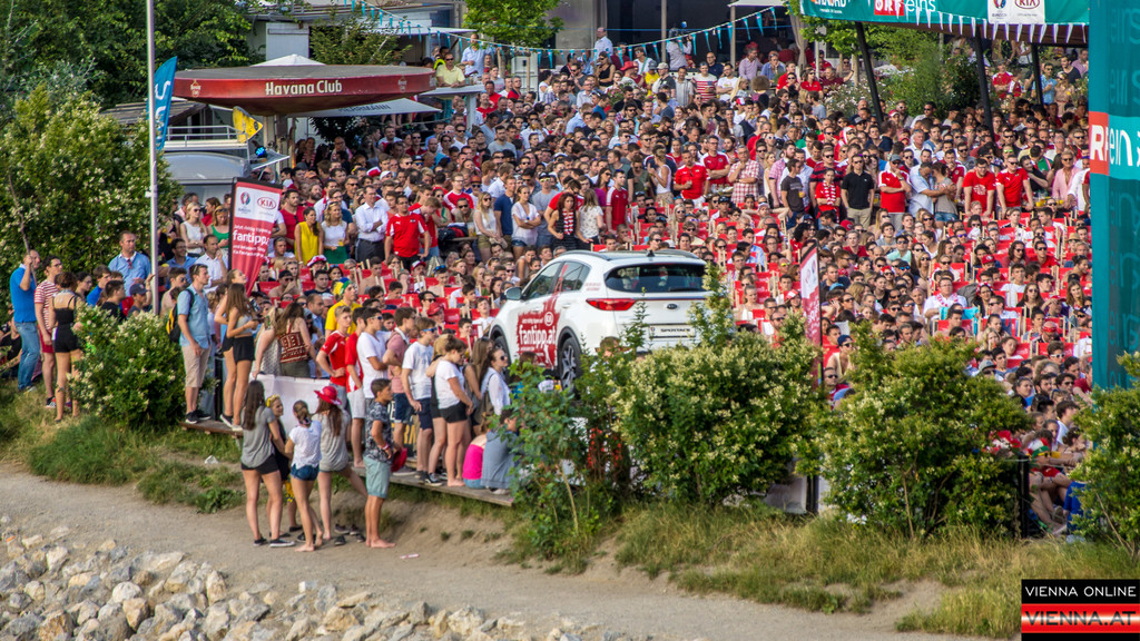 Oesterreich - Island - Hermann Strand Bar 22_06_2016.JPG