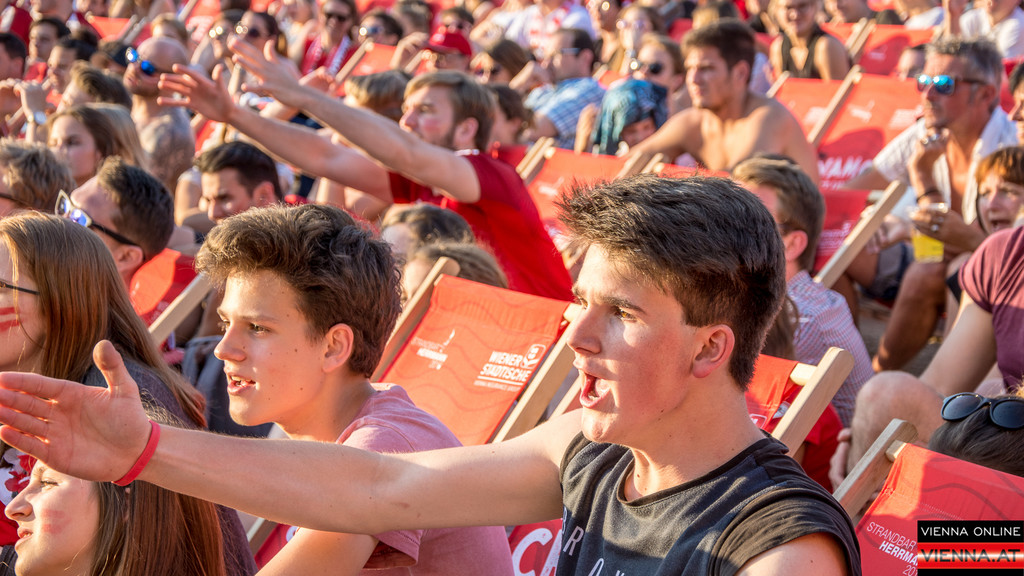 Oesterreich - Island - Hermann Strand Bar 22_06_2016-30.JPG