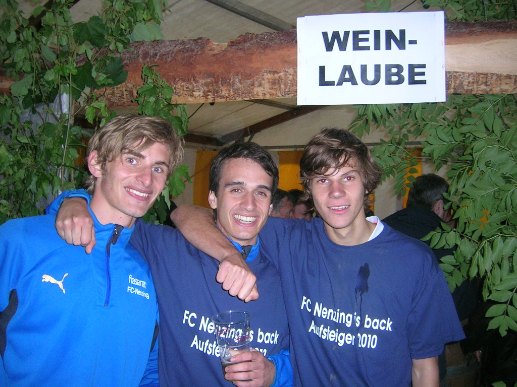 1_KM nach dem Sieg _5__JPG-1277126291