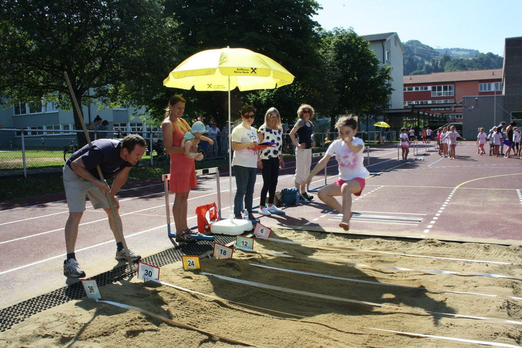 Volksschule Sportfest B Aktivit__ten 24-06-2016 _25_.JPG