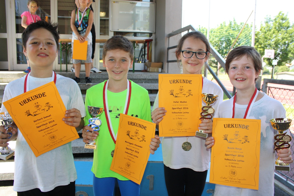 Volksschule Sportfest C Siegerehrung 24-06-2016 _2_.JPG
