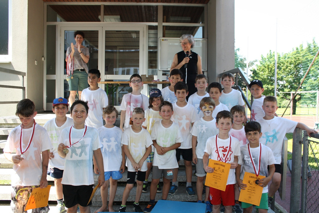 Volksschule Sportfest C Siegerehrung 24-06-2016 _9_.JPG