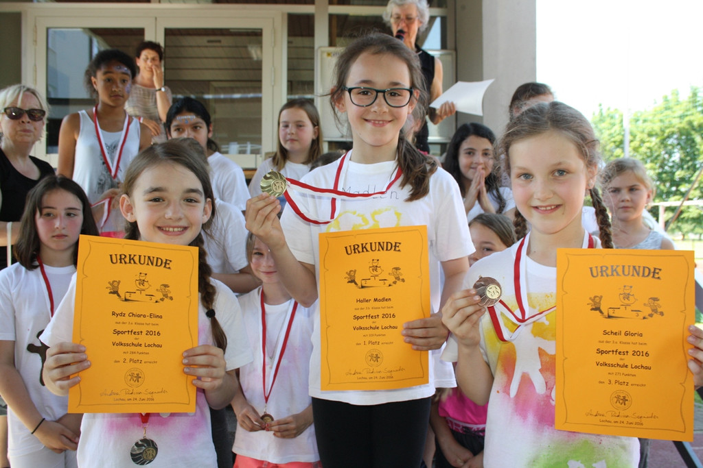 Volksschule Sportfest C Siegerehrung 24-06-2016 _10_.JPG