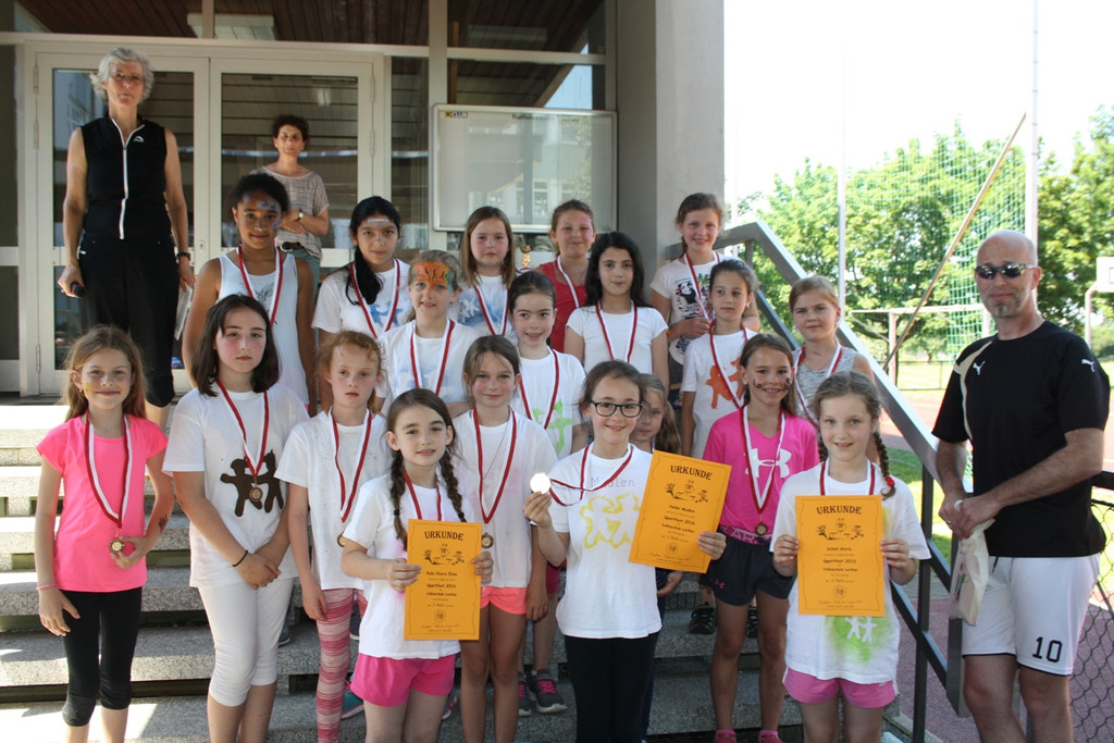 Volksschule Sportfest C Siegerehrung 24-06-2016 _11_.JPG
