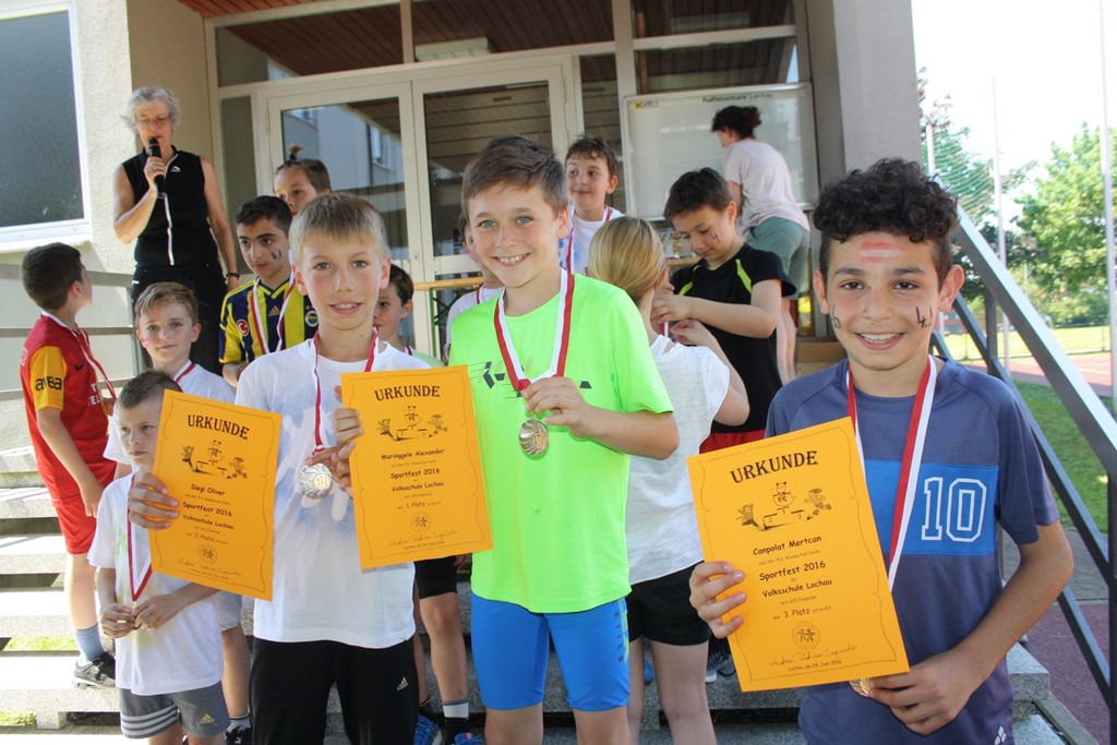 Volksschule Sportfest C Siegerehrung 24-06-2016 _16_.JPG