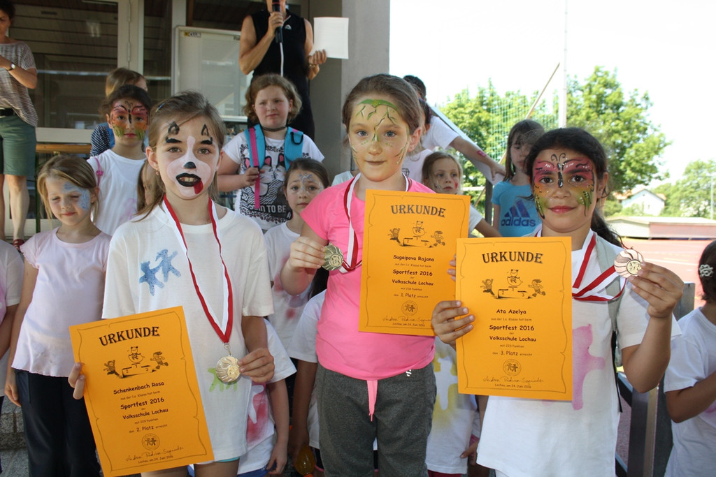Volksschule Sportfest C Siegerehrung 24-06-2016 _19_.JPG