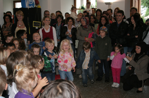Kindergartenausstlelung_jpg-1277134775