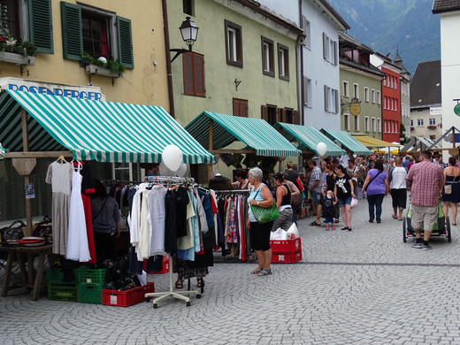 Nachtflohmarkt 3.JPG