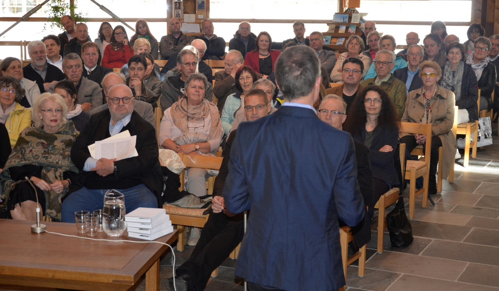 0 Pfarrer Jodok M__ller bei der Begr__ssung _c_ Lechmuseum.jpg